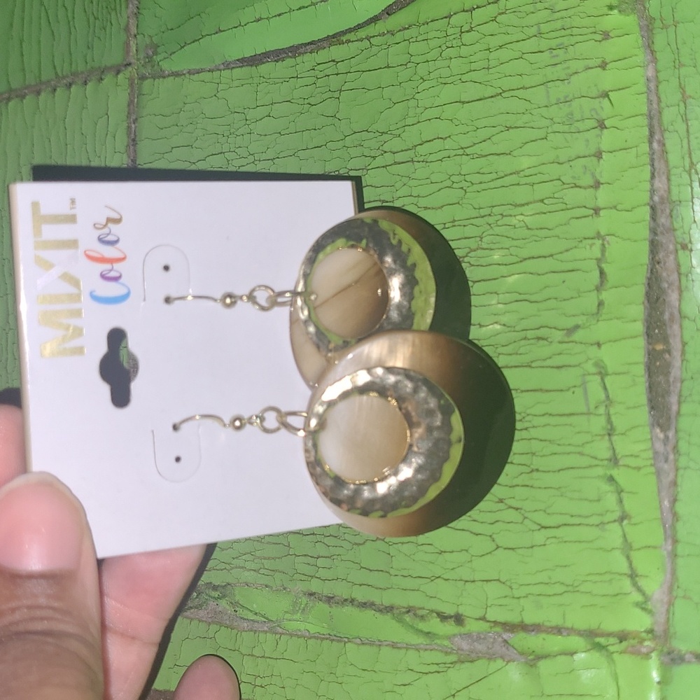 30. Jewelry Earrings Multicolored